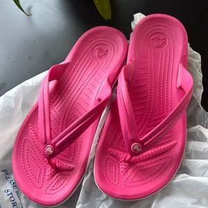 Women pink crocs